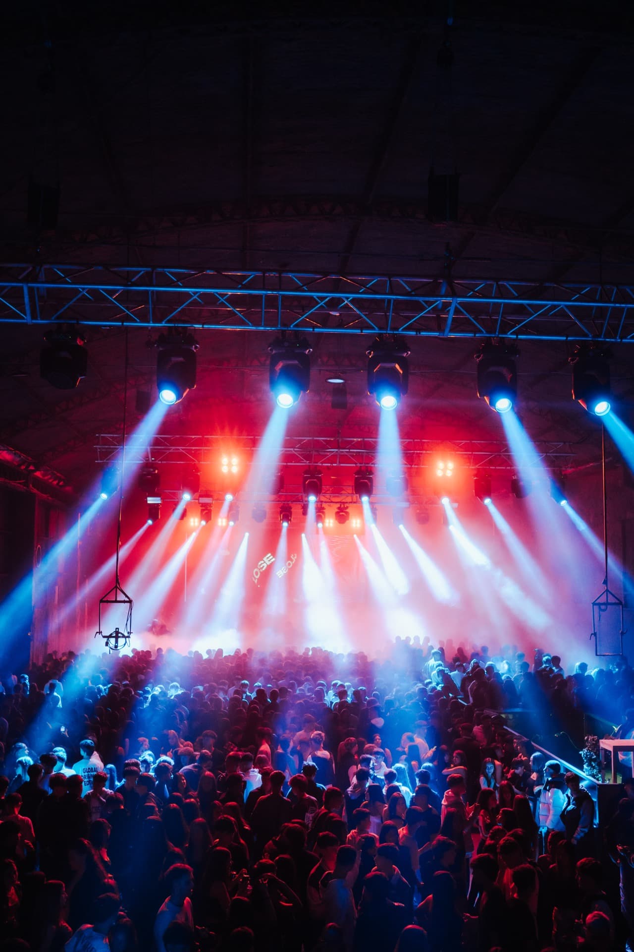 Hangar 33